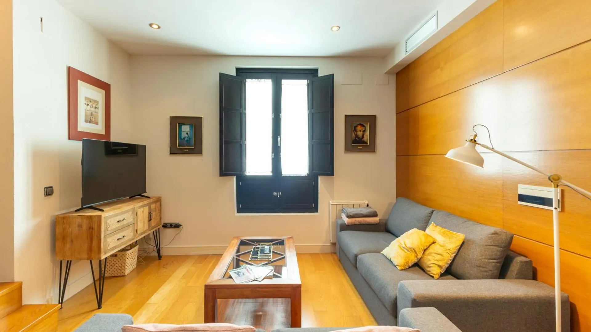 La Maestranza Charming One Or Two Bedrooms Apartments By Ocityzen Sevilla