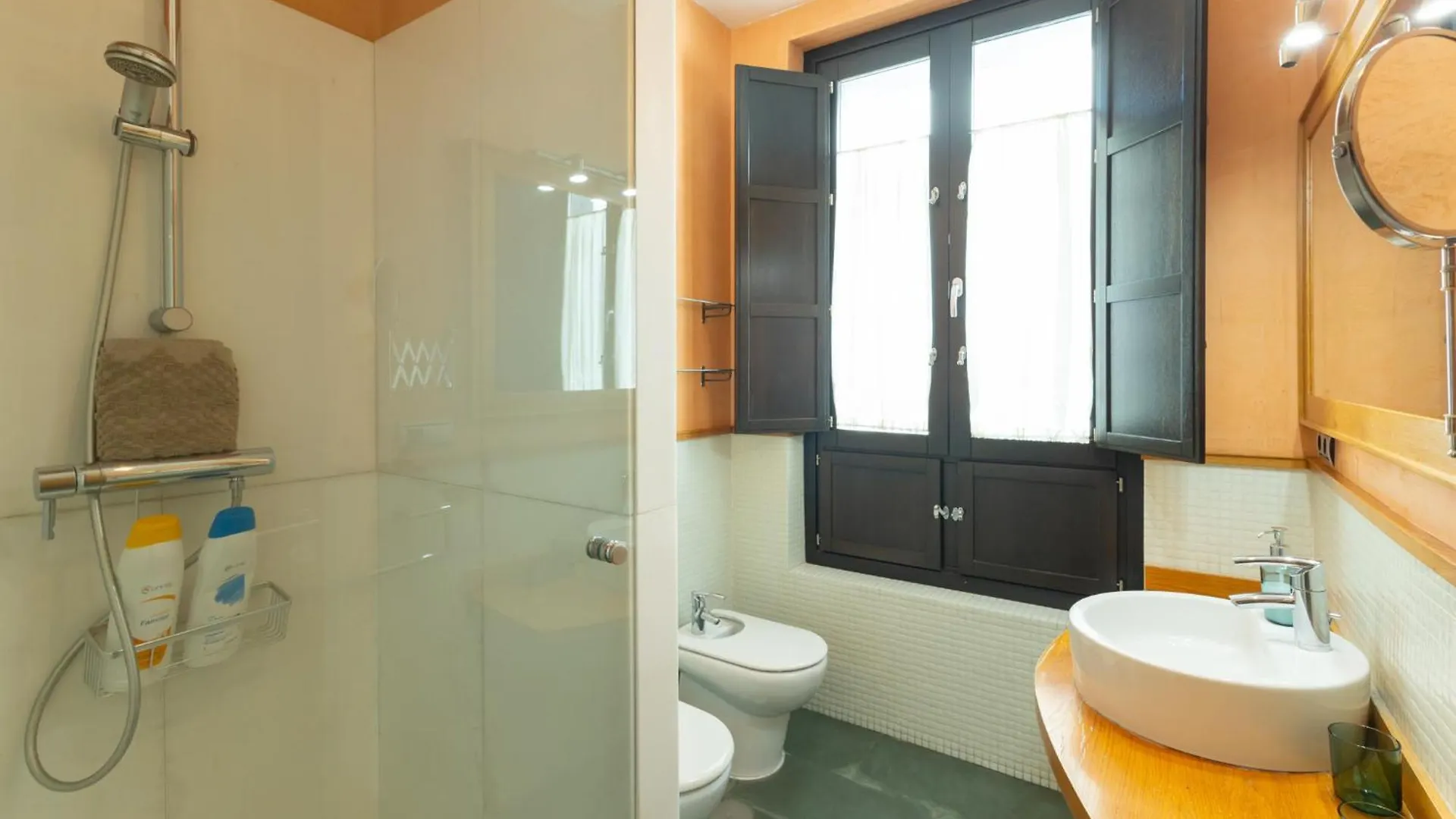 La Maestranza Charming One Or Two Bedrooms Apartments By Ocityzen Sevilla