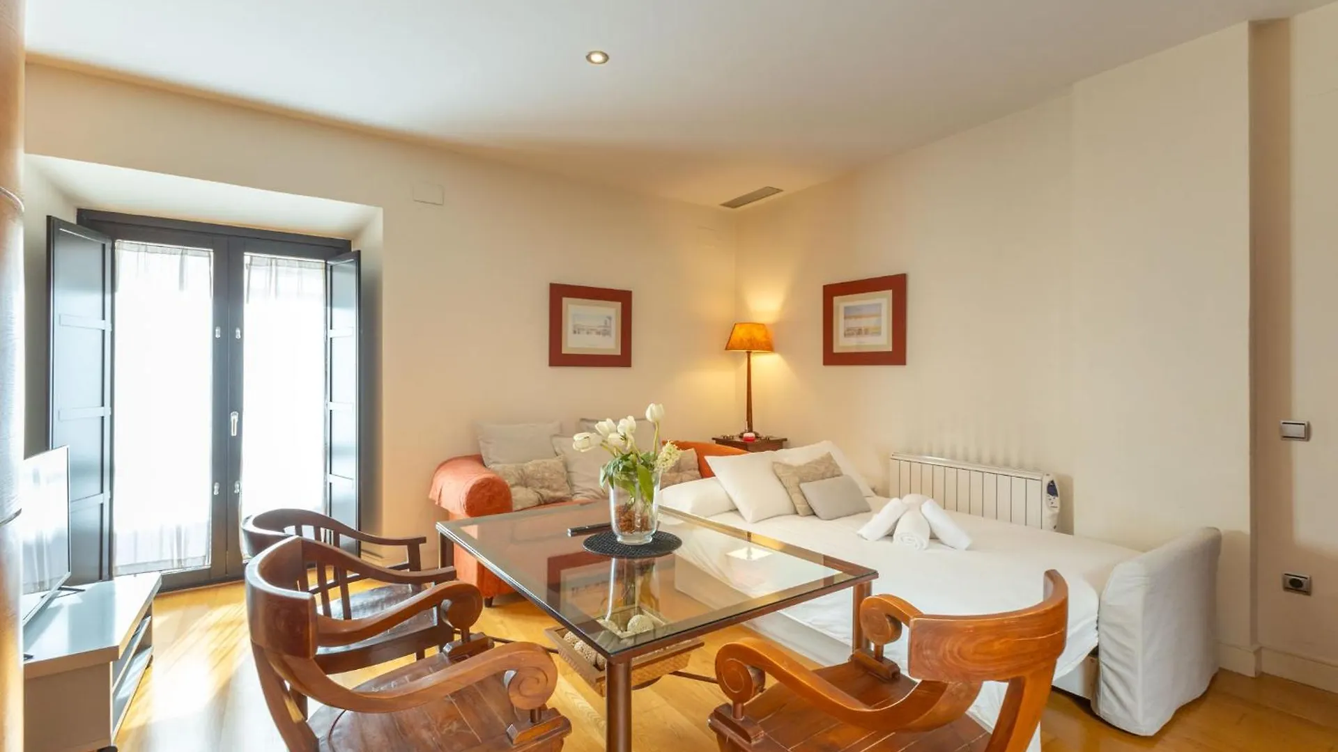 La Maestranza Charming One Or Two Bedrooms Apartments By Ocityzen Seville 0*,  Spain