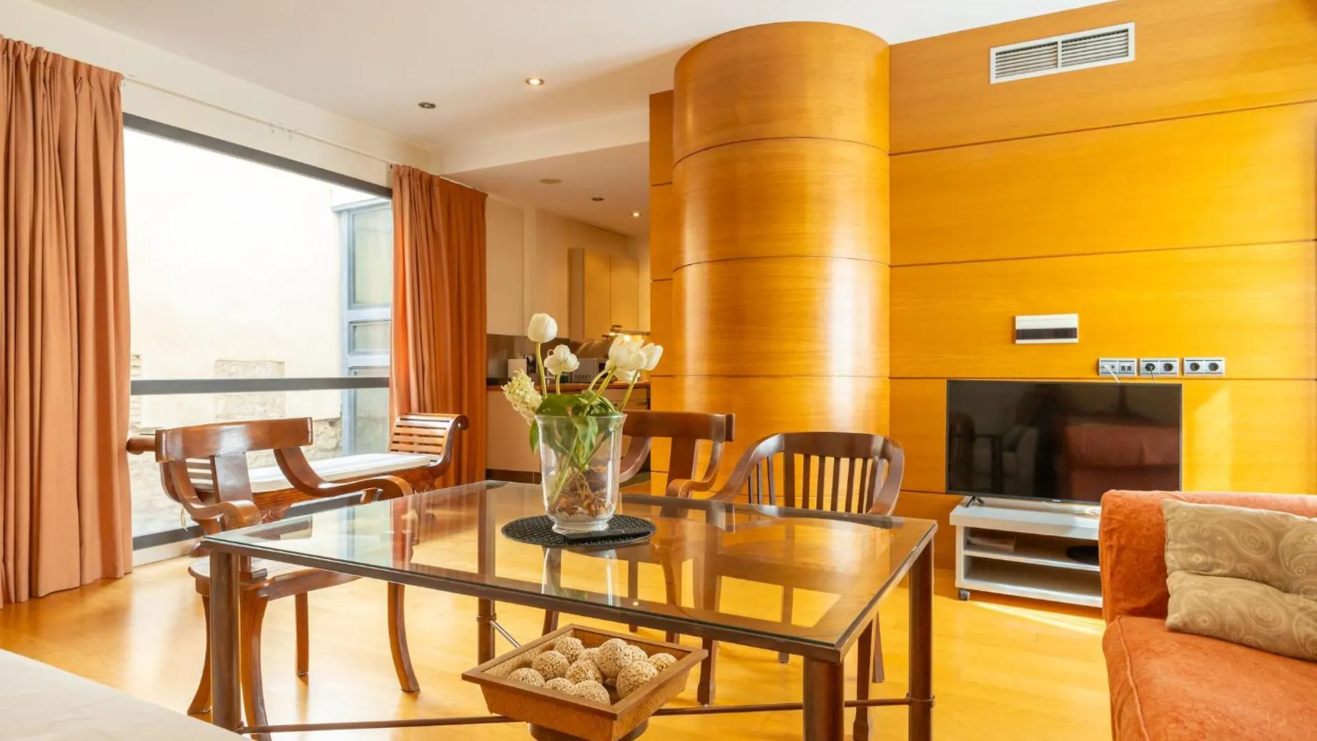 La Maestranza Charming One Or Two Bedrooms Apartments By Ocityzen Seville Spain