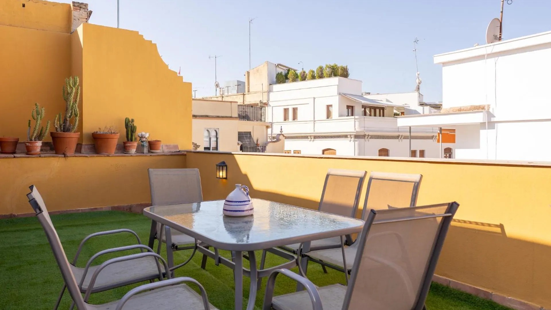 La Maestranza Charming One Or Two Bedrooms Apartments By Ocityzen location